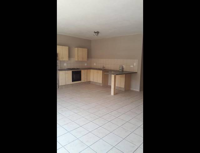 2 BEDROOM APARTMENT FOR SALE IN BRAKPAN NORTH